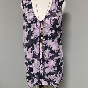 Blue and Purple Sleeveless Blouse With Chain Neckless and Center Pearl
